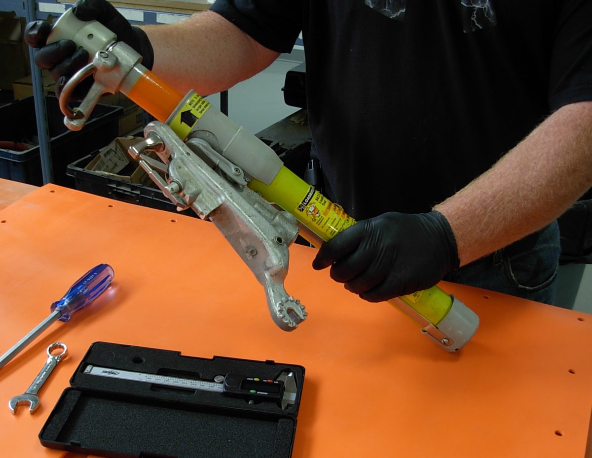 6-SVCS-HV-Tool+Equipment Repair_Page